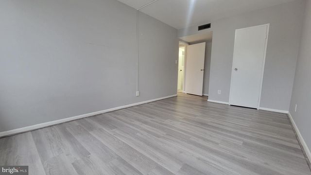 431 ARMISTEAD ST N #211, Alexandria, VA 22312