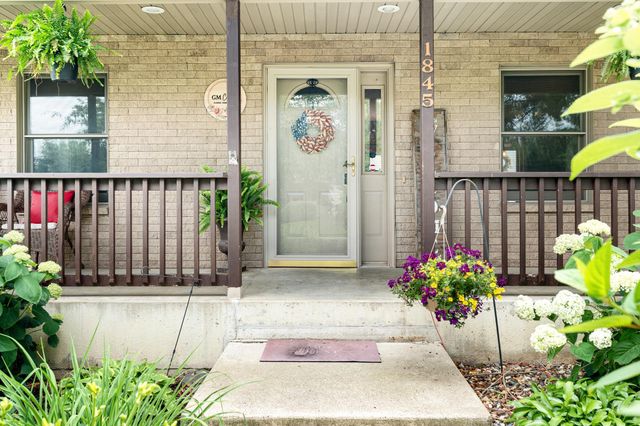 1845 Paulis Drive, Faribault, MN 55021