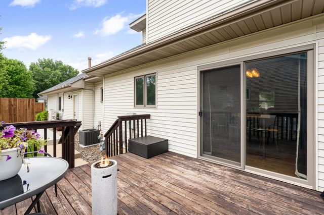 1845 Paulis Drive, Faribault, MN 55021
