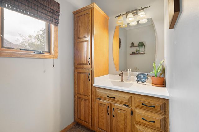1845 Paulis Drive, Faribault, MN 55021