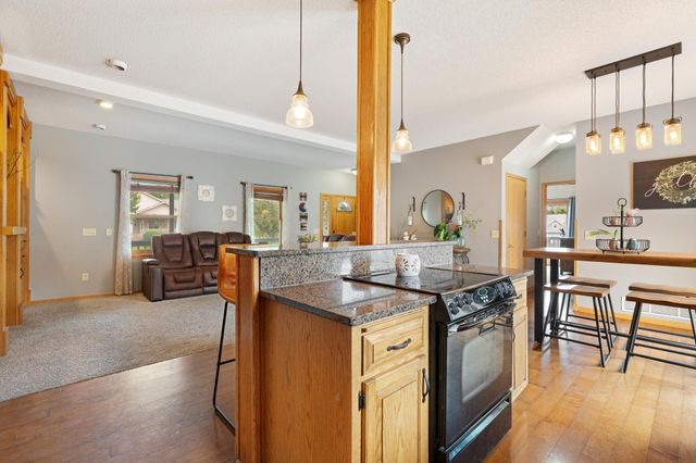 1845 Paulis Drive, Faribault, MN 55021