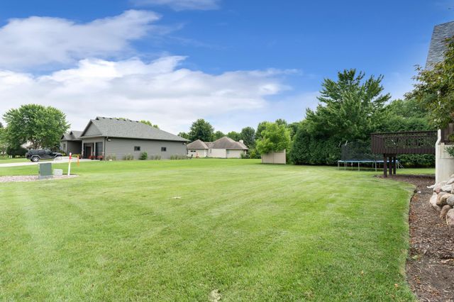 1845 Paulis Drive, Faribault, MN 55021