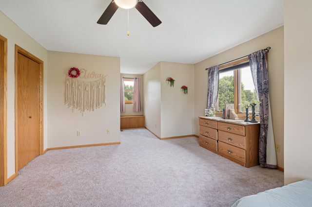 1845 Paulis Drive, Faribault, MN 55021