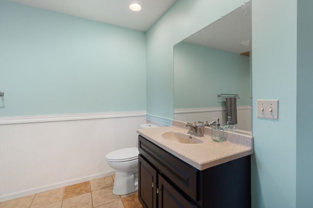 1845 Paulis Drive, Faribault, MN 55021