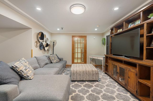 1845 Paulis Drive, Faribault, MN 55021