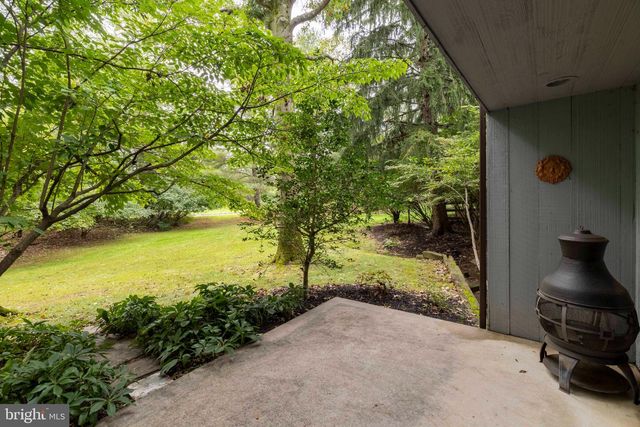 2 FOX POND, Spring House, PA 19477