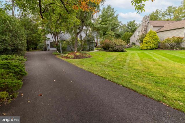 2 FOX POND, Spring House, PA 19477