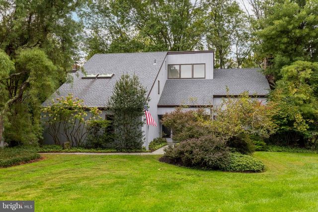 2 FOX POND, Spring House, PA 19477