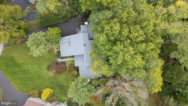2 FOX POND, Spring House, PA 19477
