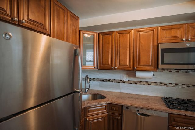 61-25 98th Street 9F, Rego Park, NY 11374