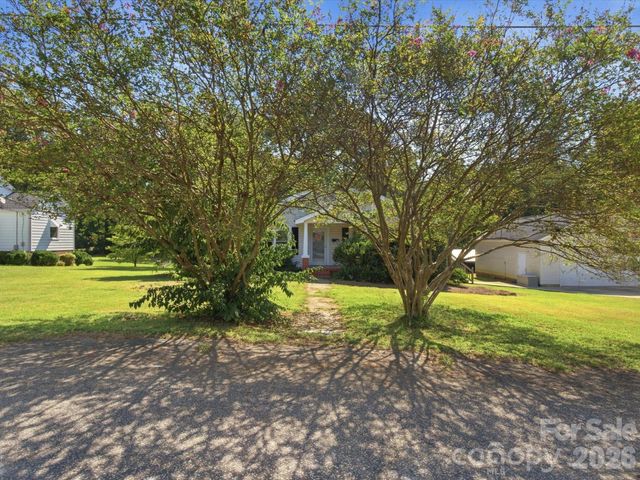 107 Berkley Street, Clover, SC 29710
