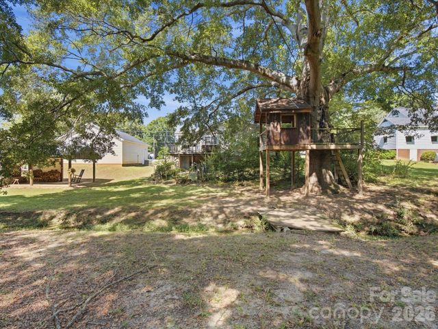 107 Berkley Street, Clover, SC 29710