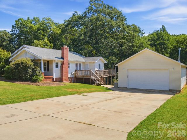 107 Berkley Street, Clover, SC 29710