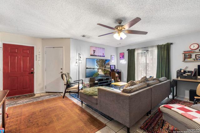 7842 Dueling Oak, San Antonio, TX 78254