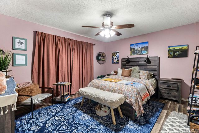 7842 Dueling Oak, San Antonio, TX 78254