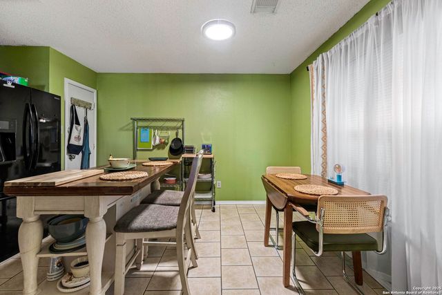 7842 Dueling Oak, San Antonio, TX 78254