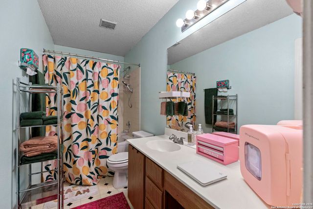 7842 Dueling Oak, San Antonio, TX 78254