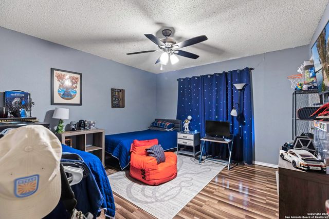 7842 Dueling Oak, San Antonio, TX 78254