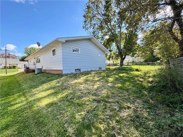 4011 Shanabruck Avenue NW, Canton, OH 44709