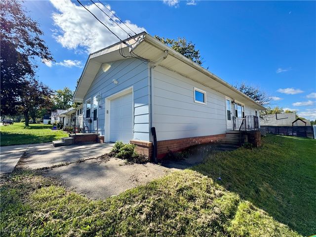 4011 Shanabruck Avenue NW, Canton, OH 44709