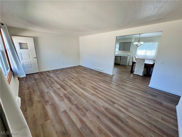 4011 Shanabruck Avenue NW, Canton, OH 44709