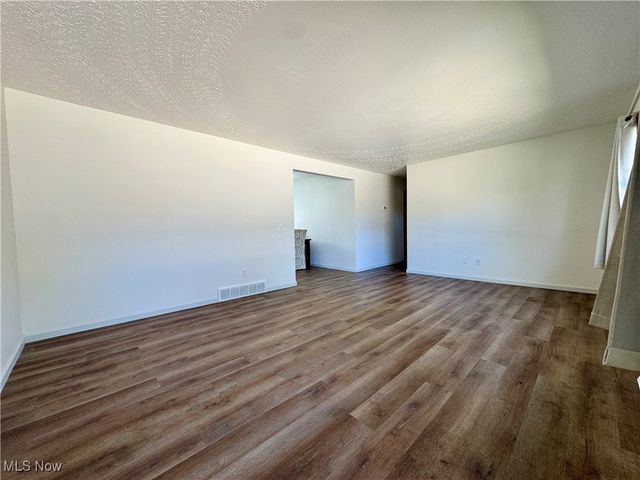 4011 Shanabruck Avenue NW, Canton, OH 44709