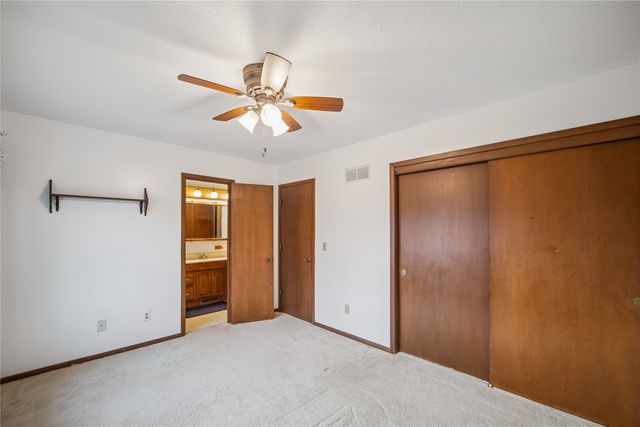 4102 E 25th Street, Des Moines, IA 50317