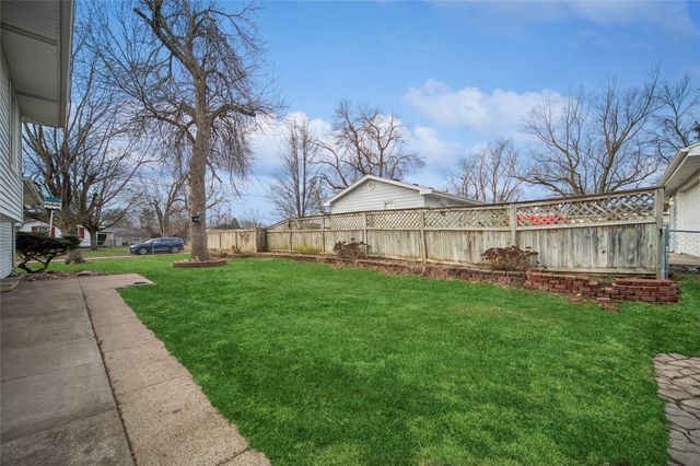 4102 E 25th Street, Des Moines, IA 50317