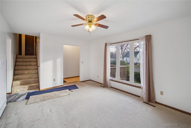 4102 E 25th Street, Des Moines, IA 50317