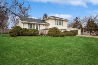 4102 E 25th Street, Des Moines, IA 50317