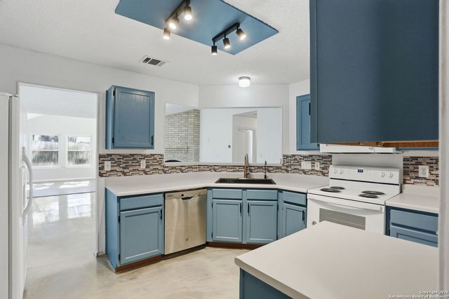 13802 Laurel Hollow, San Antonio, TX 78232