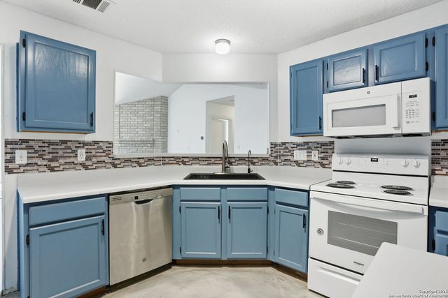 13802 Laurel Hollow, San Antonio, TX 78232