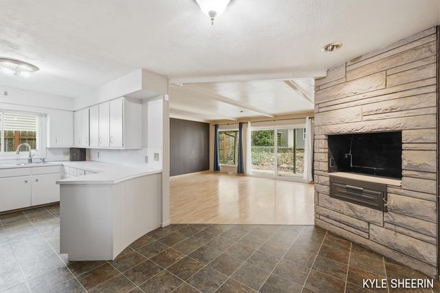 4786 Bonnie Avenue SE, Grand Rapids, MI 49508