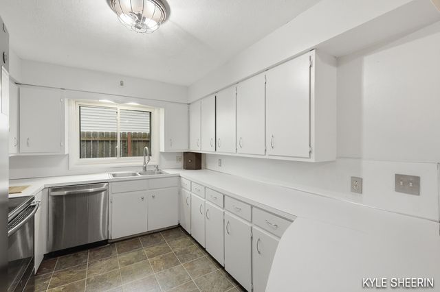 4786 Bonnie Avenue SE, Grand Rapids, MI 49508