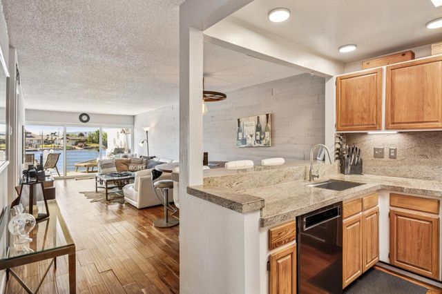 412 Fathom Drive, San Mateo, CA 94404