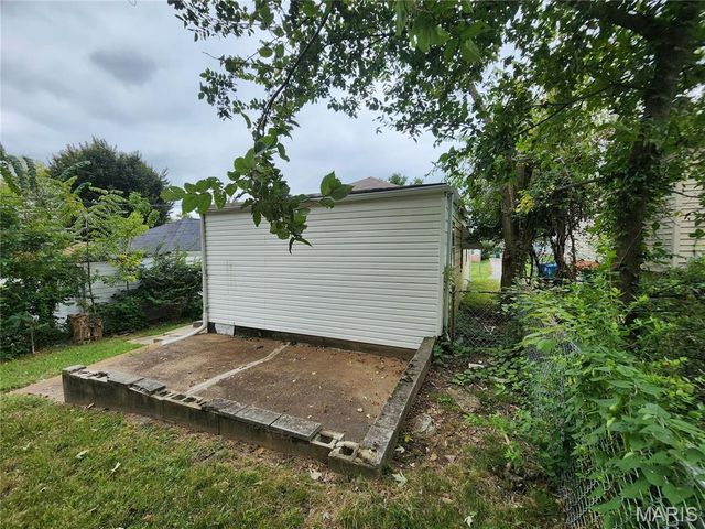 2517 Shirley Avenue, St Louis, MO 63136