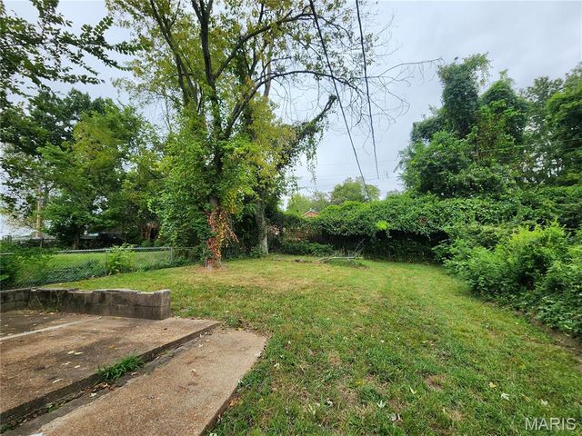 2517 Shirley Avenue, St Louis, MO 63136