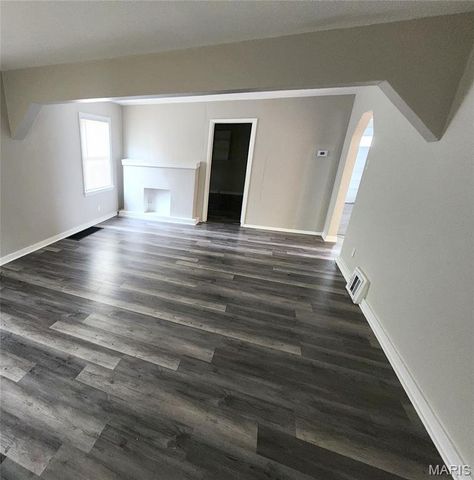 2517 Shirley Avenue, St Louis, MO 63136