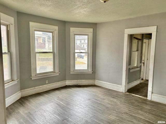 1230-1232 19TH Street, Rock Island, IL 61201