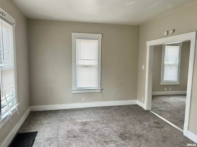 1230-1232 19TH Street, Rock Island, IL 61201