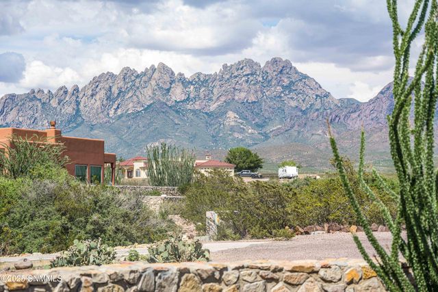 3935 Saguaro Court, Las Cruces, NM 88011