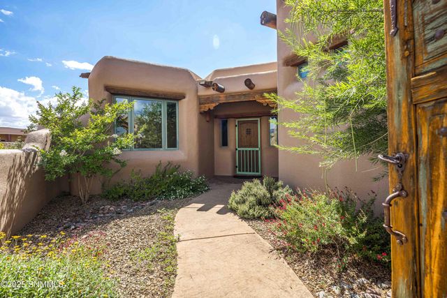 3935 Saguaro Court, Las Cruces, NM 88011