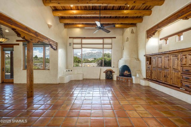3935 Saguaro Court, Las Cruces, NM 88011