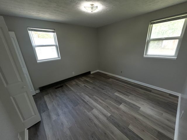 808 Goldcrest Dr, Springfield, TN 37172