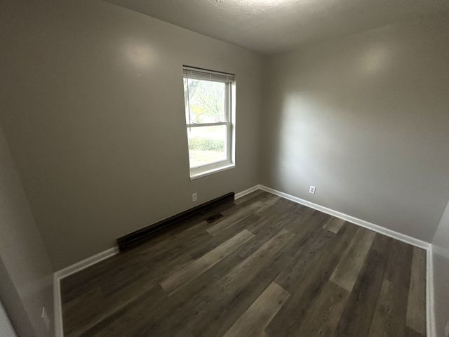808 Goldcrest Dr, Springfield, TN 37172