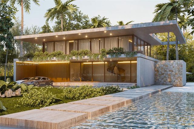 12500 Alamanda Dr, North Miami, FL 33181