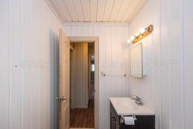 4209 S LIPSCOMB Street, Amarillo, TX 79110