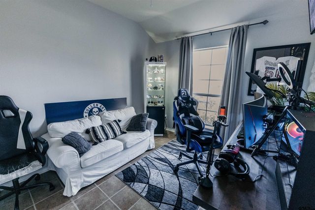 268 Cass Cir, Flint, TX 75762