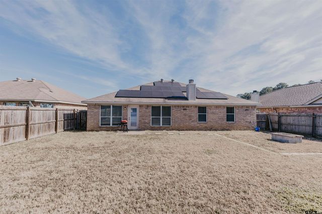 268 Cass Cir, Flint, TX 75762