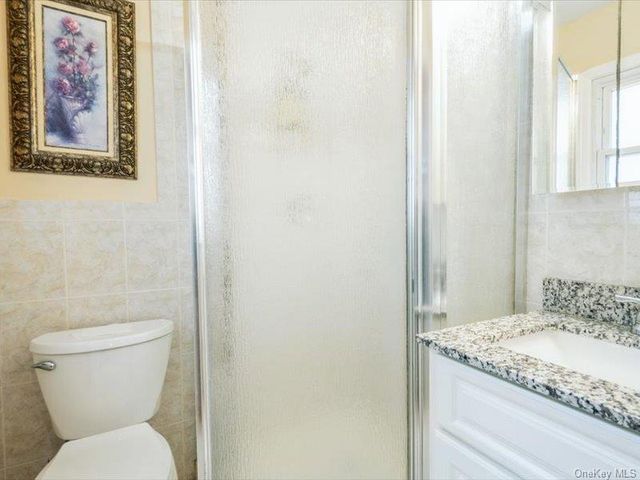 42 Mesa Place, Nanuet, NY 10954